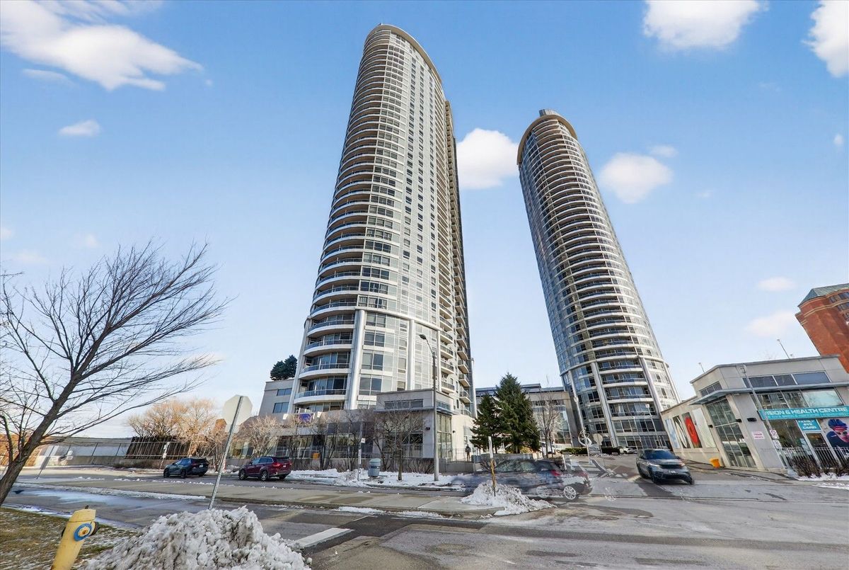 135 Village Green Square Toronto 135 Village Green Square Toronto