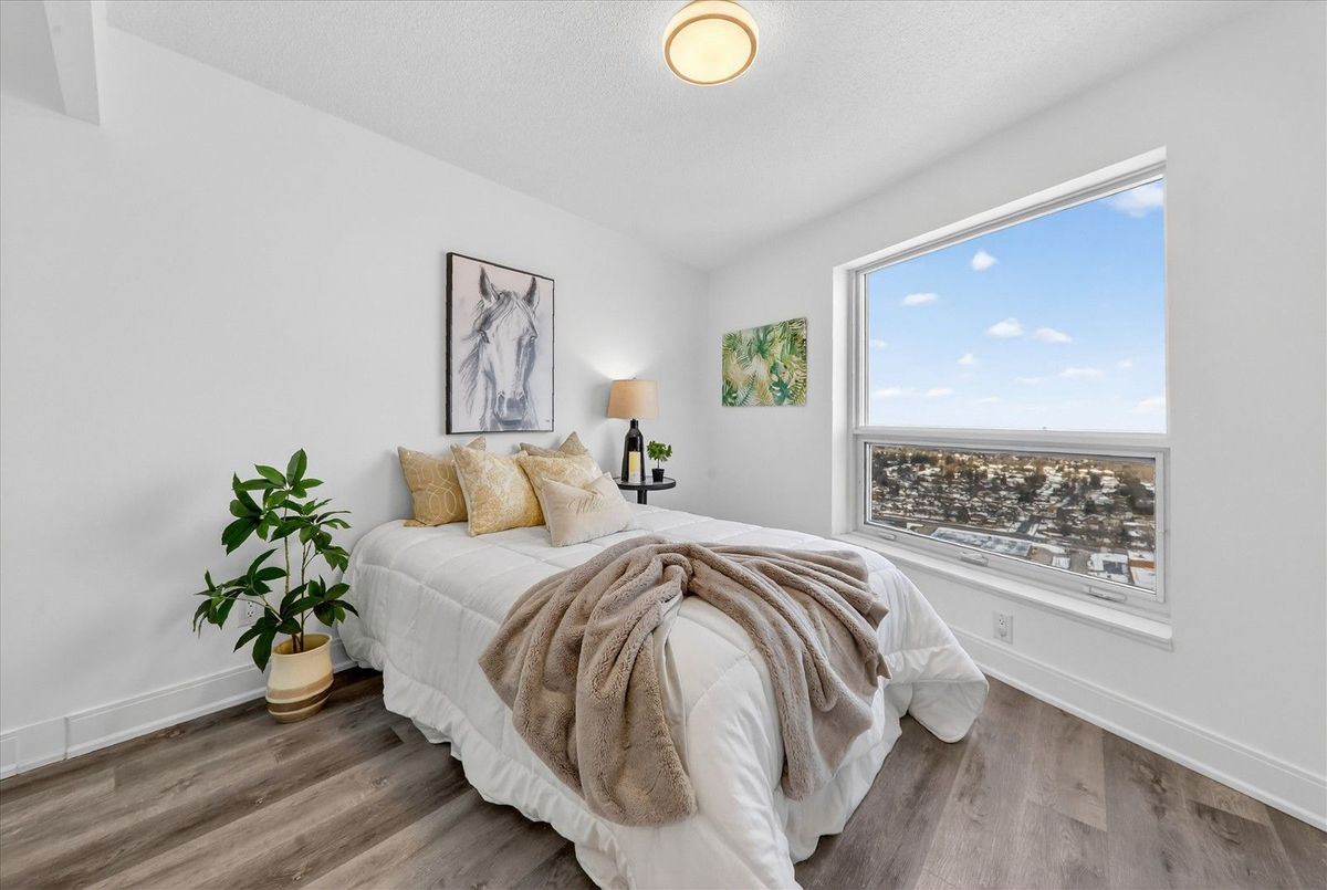 135 Village Green Square Toronto 135 Village Green Square Toronto