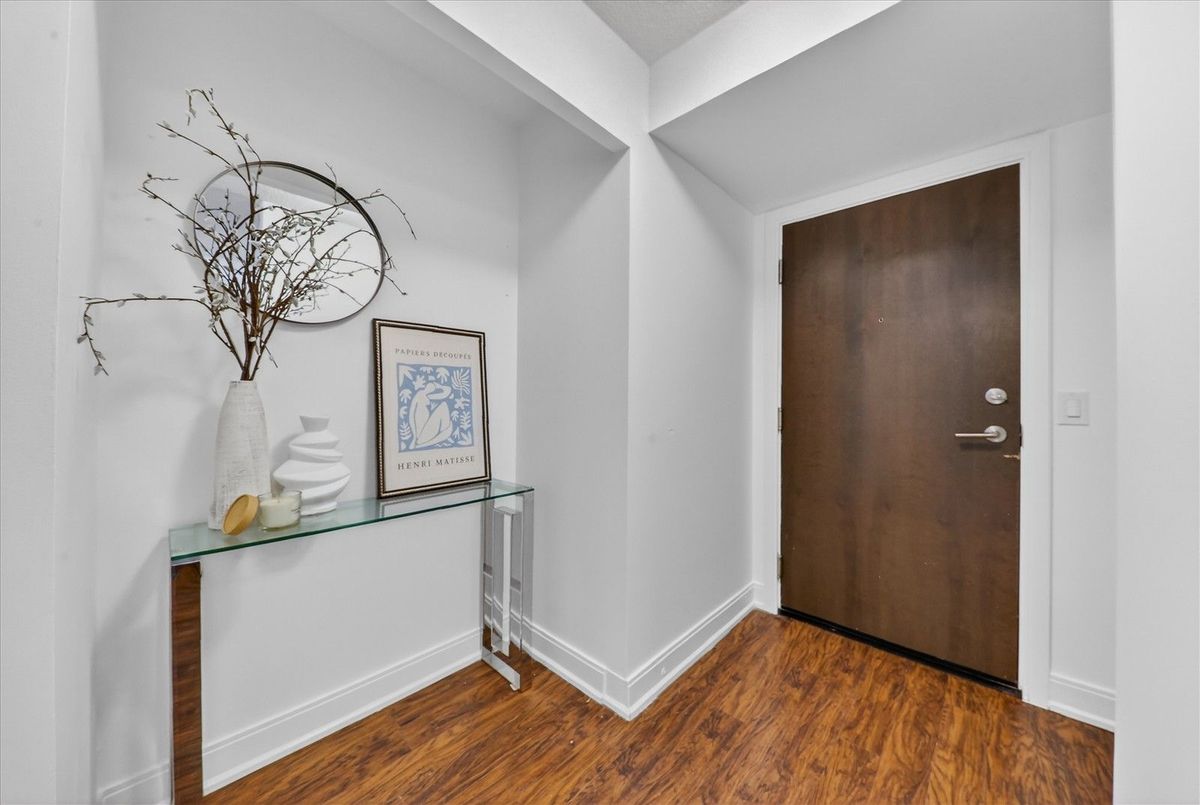 135 Village Green Square Toronto 135 Village Green Square Toronto