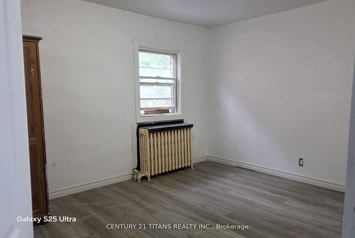 119 Heale Avenue Toronto 119 Heale Avenue Toronto