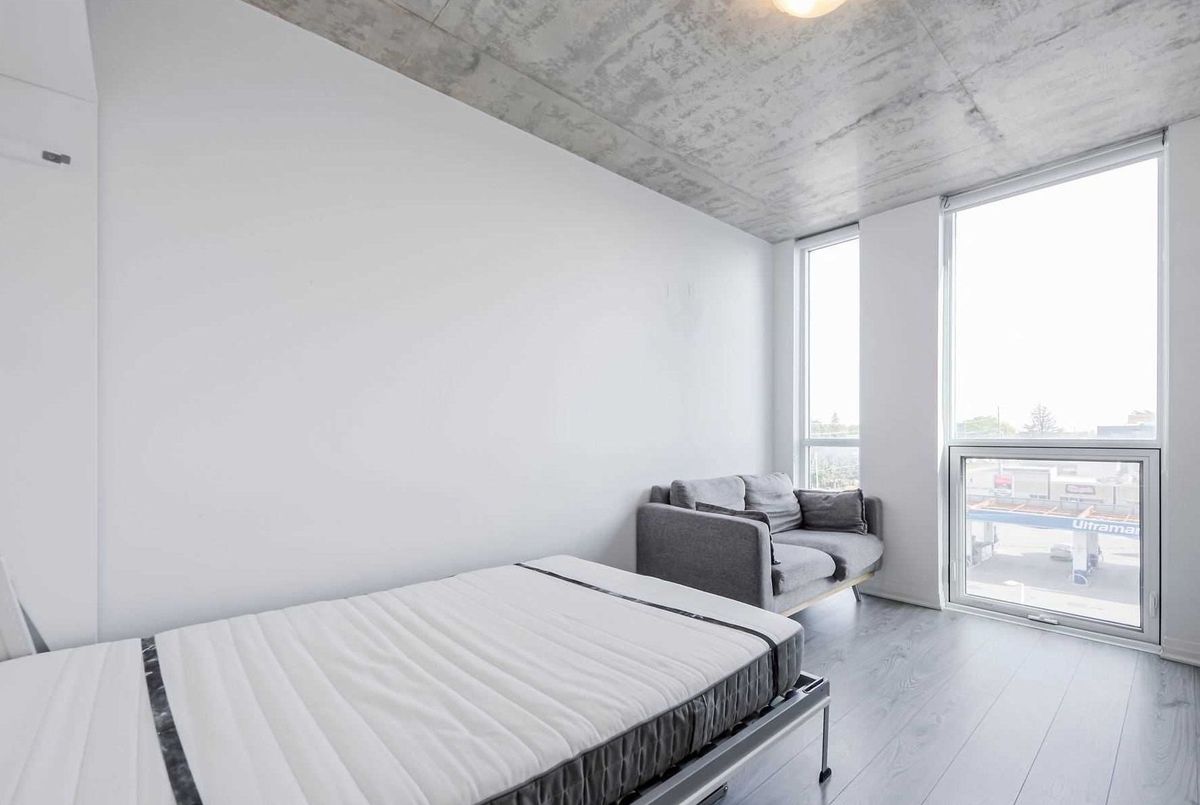 1900 Simcoe Street N Oshawa 1900 Simcoe Street N Oshawa