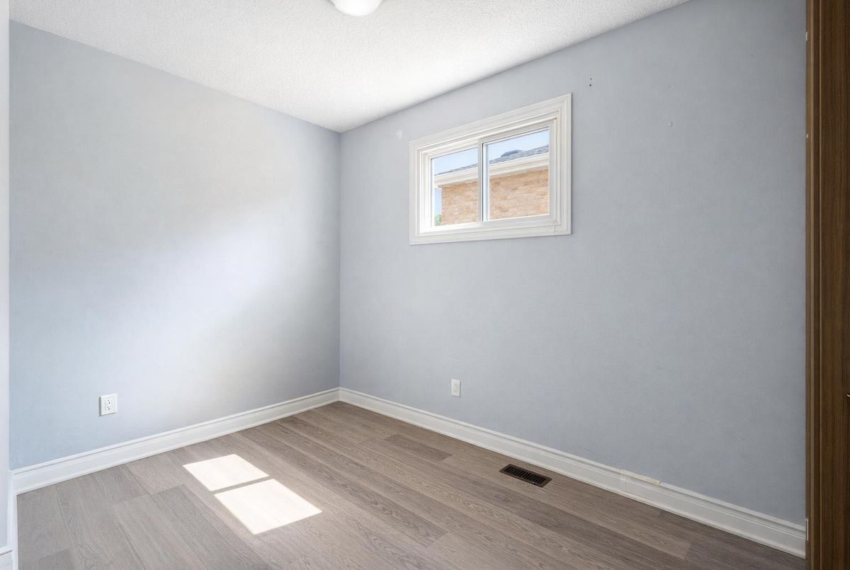 25 Lady Bower Crescent Toronto 25 Lady Bower Crescent Toronto