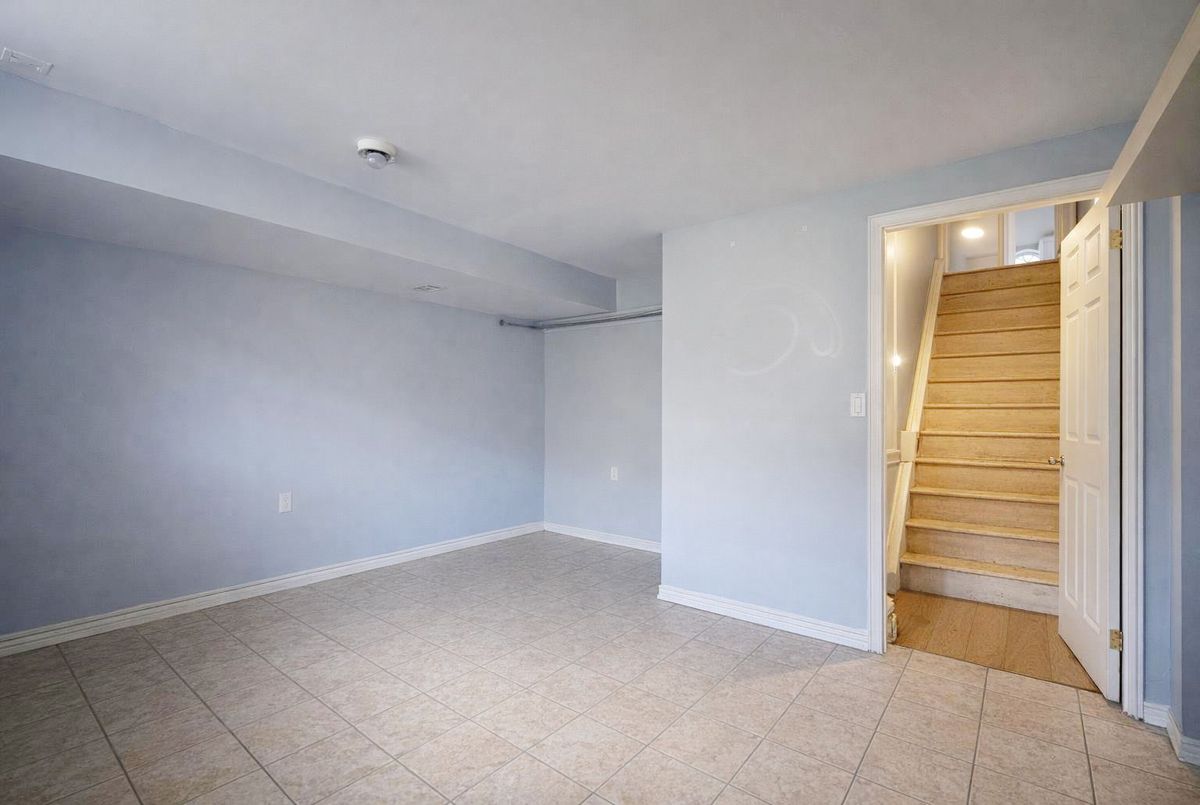 25 Lady Bower Crescent Toronto 25 Lady Bower Crescent Toronto