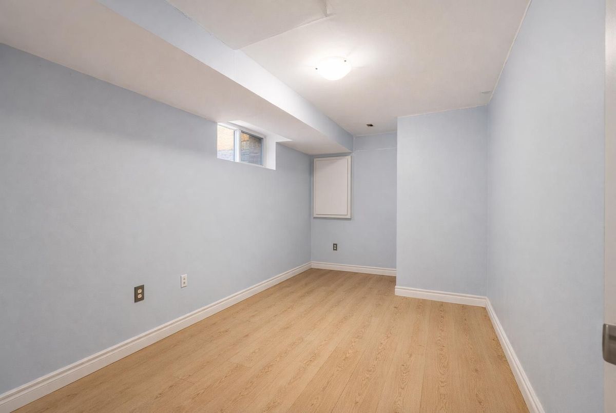 25 Lady Bower Crescent Toronto 25 Lady Bower Crescent Toronto