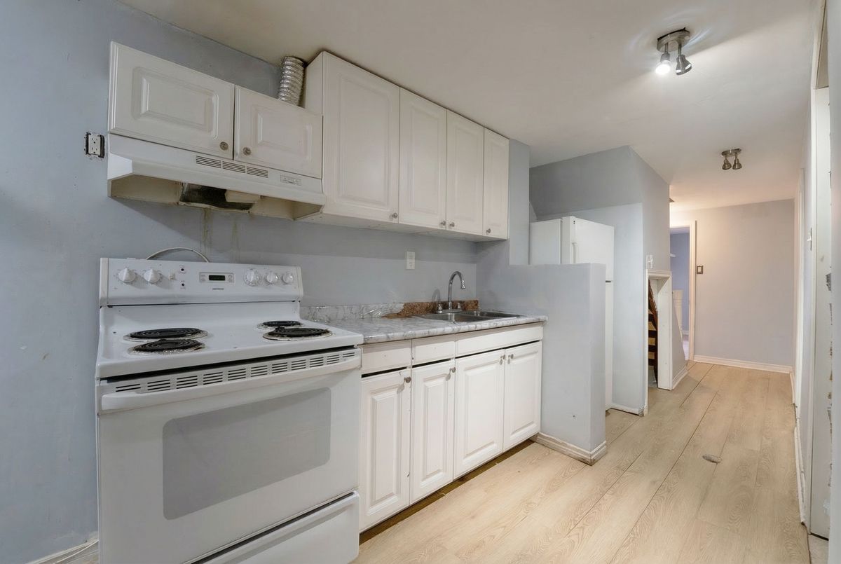 25 Lady Bower Crescent Toronto 25 Lady Bower Crescent Toronto