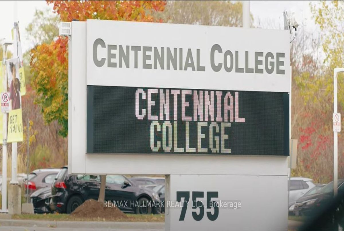 25 Lady Bower Crescent Toronto 25 Lady Bower Crescent Toronto