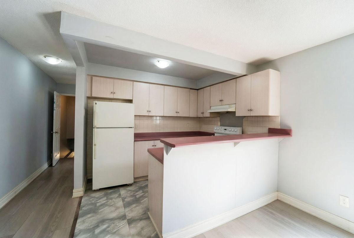 25 Lady Bower Crescent Toronto 25 Lady Bower Crescent Toronto