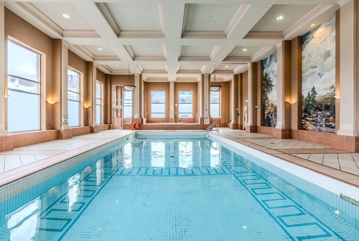 1 Lee Centre Drive Toronto 1 Lee Centre Drive Toronto