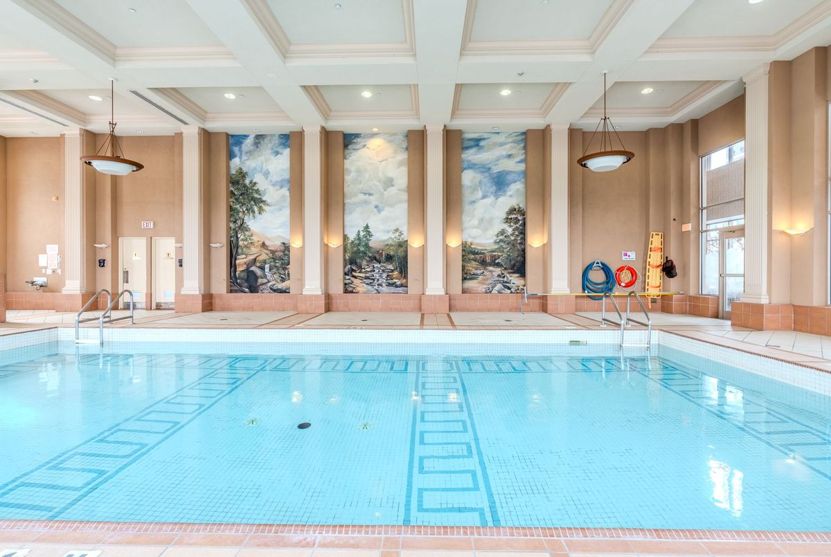 1 Lee Centre Drive Toronto 1 Lee Centre Drive Toronto