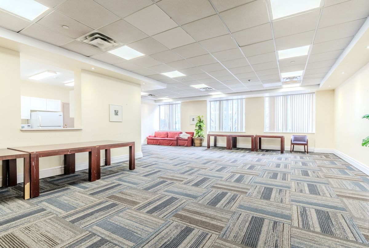 1 Lee Centre Drive Toronto 1 Lee Centre Drive Toronto