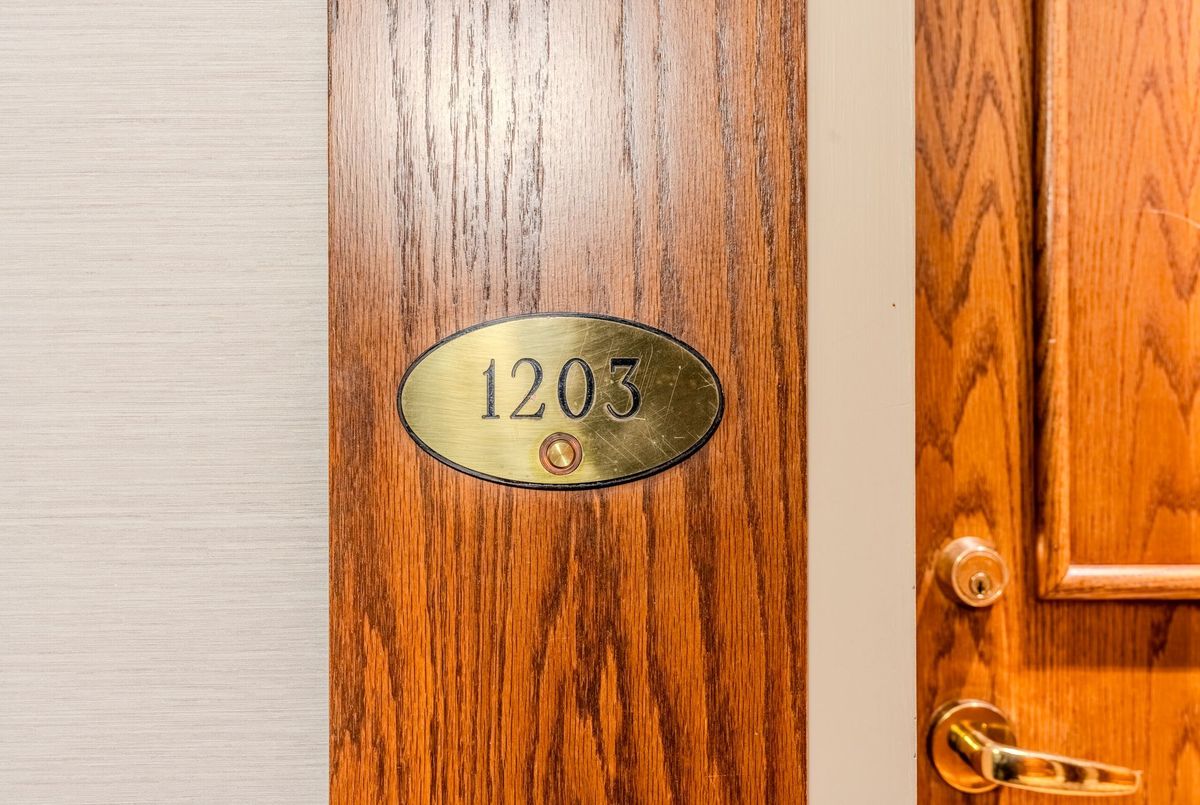 1 Lee Centre Drive Toronto 1 Lee Centre Drive Toronto