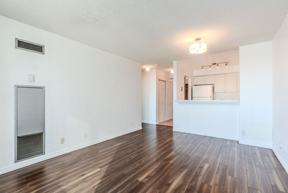 1 Lee Centre Drive Toronto 1 Lee Centre Drive Toronto