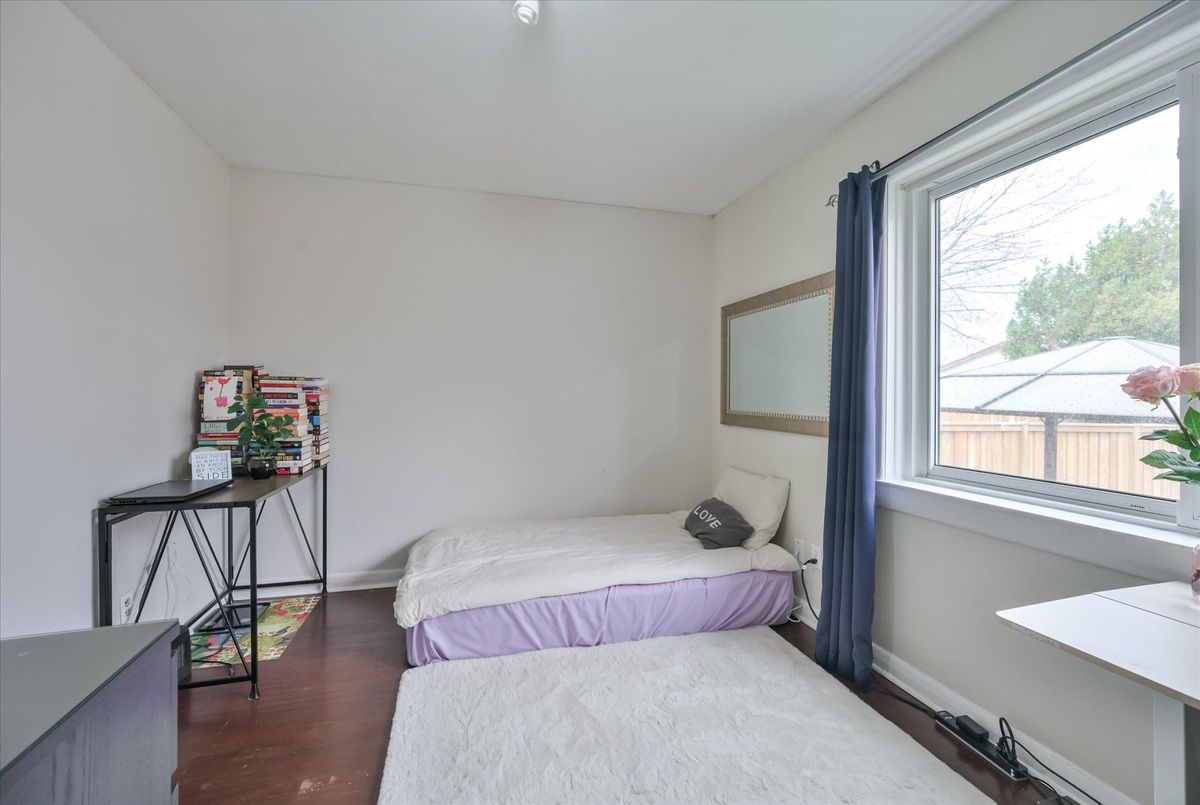 16 Arnprior Road Toronto 16 Arnprior Road Toronto