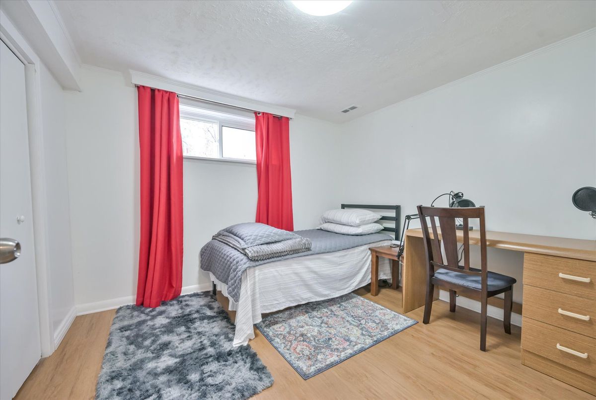 16 Arnprior Road Toronto 16 Arnprior Road Toronto