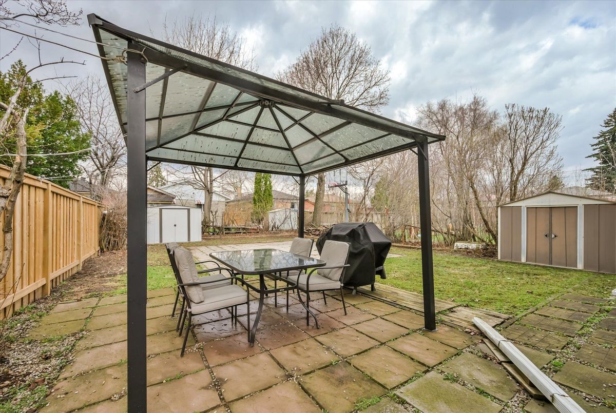 16 Arnprior Road Toronto 16 Arnprior Road Toronto