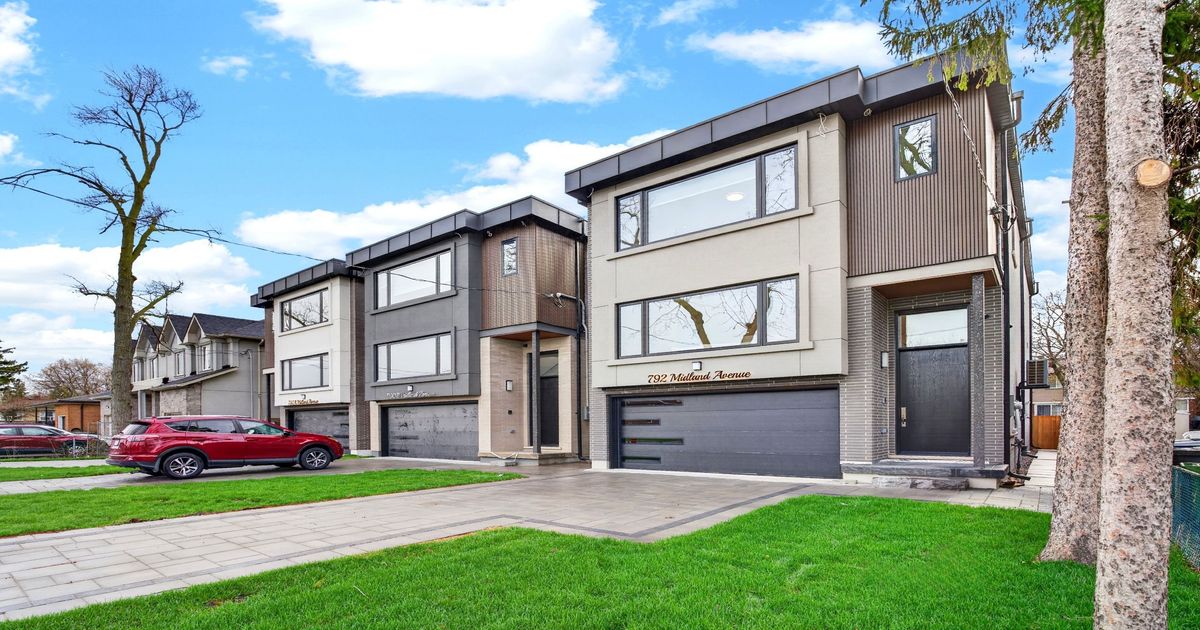 792 Midland Avenue Toronto