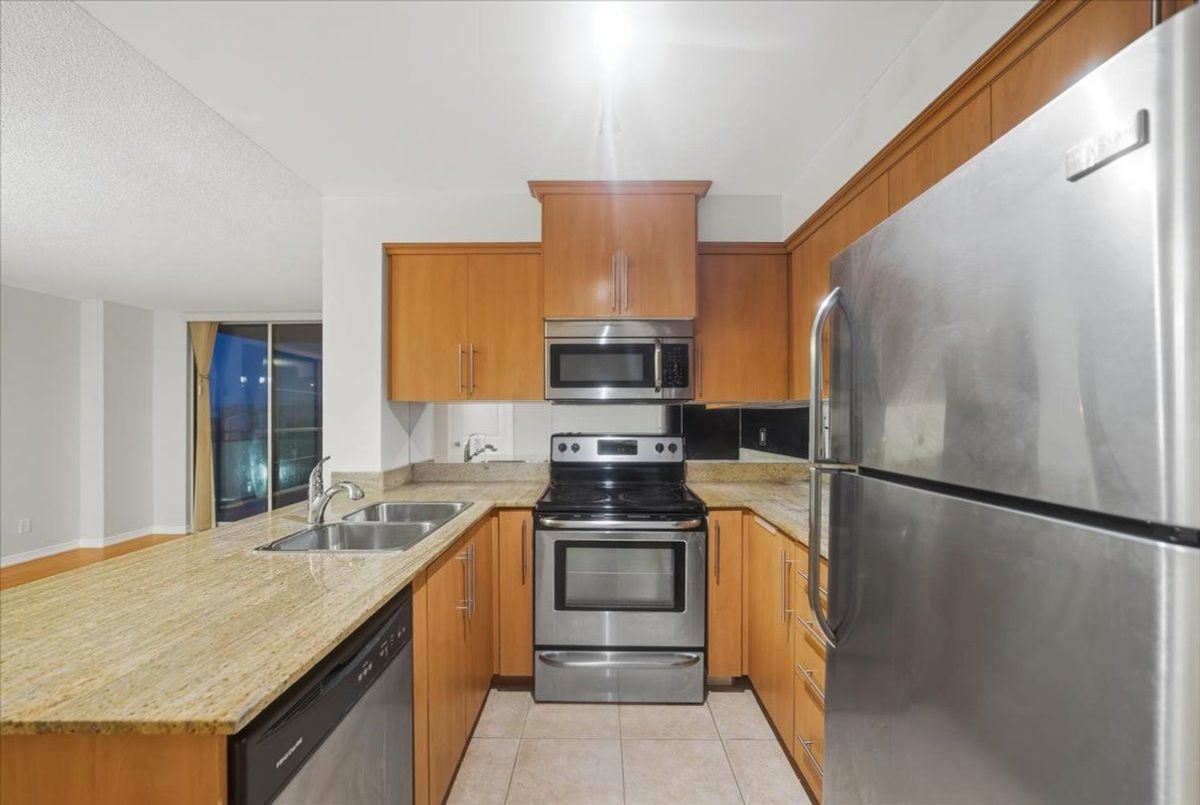 6 Rosebank Drive Toronto 6 Rosebank Drive Toronto