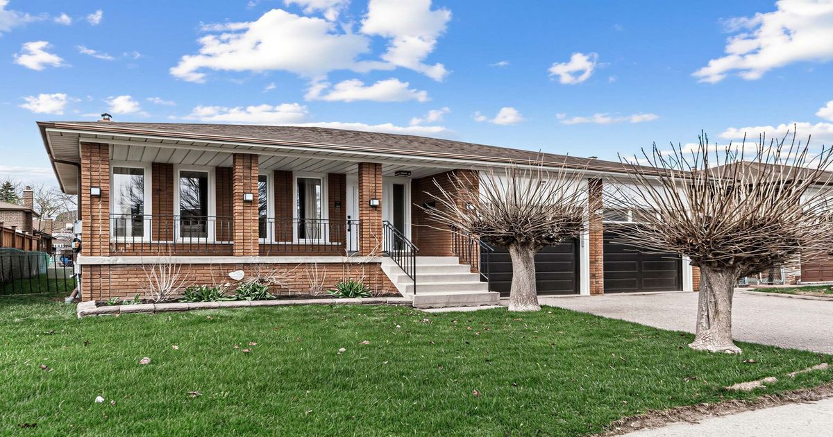 51 Lambeth Square Toronto