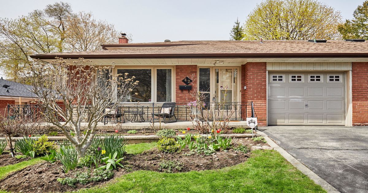 42 Halsey Avenue Toronto