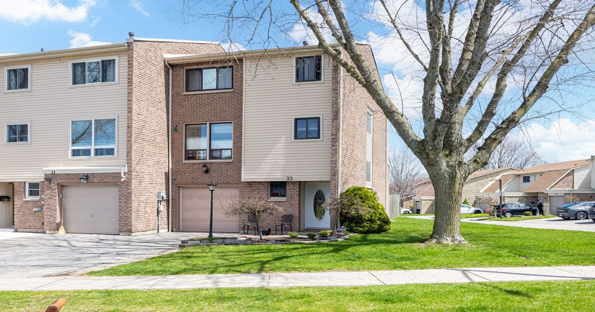 33 Clover Ridge Drive W Ajax