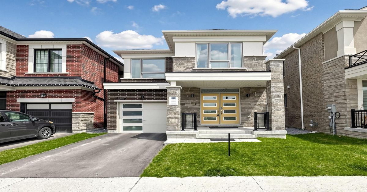 3089 Blazing Star Avenue Pickering