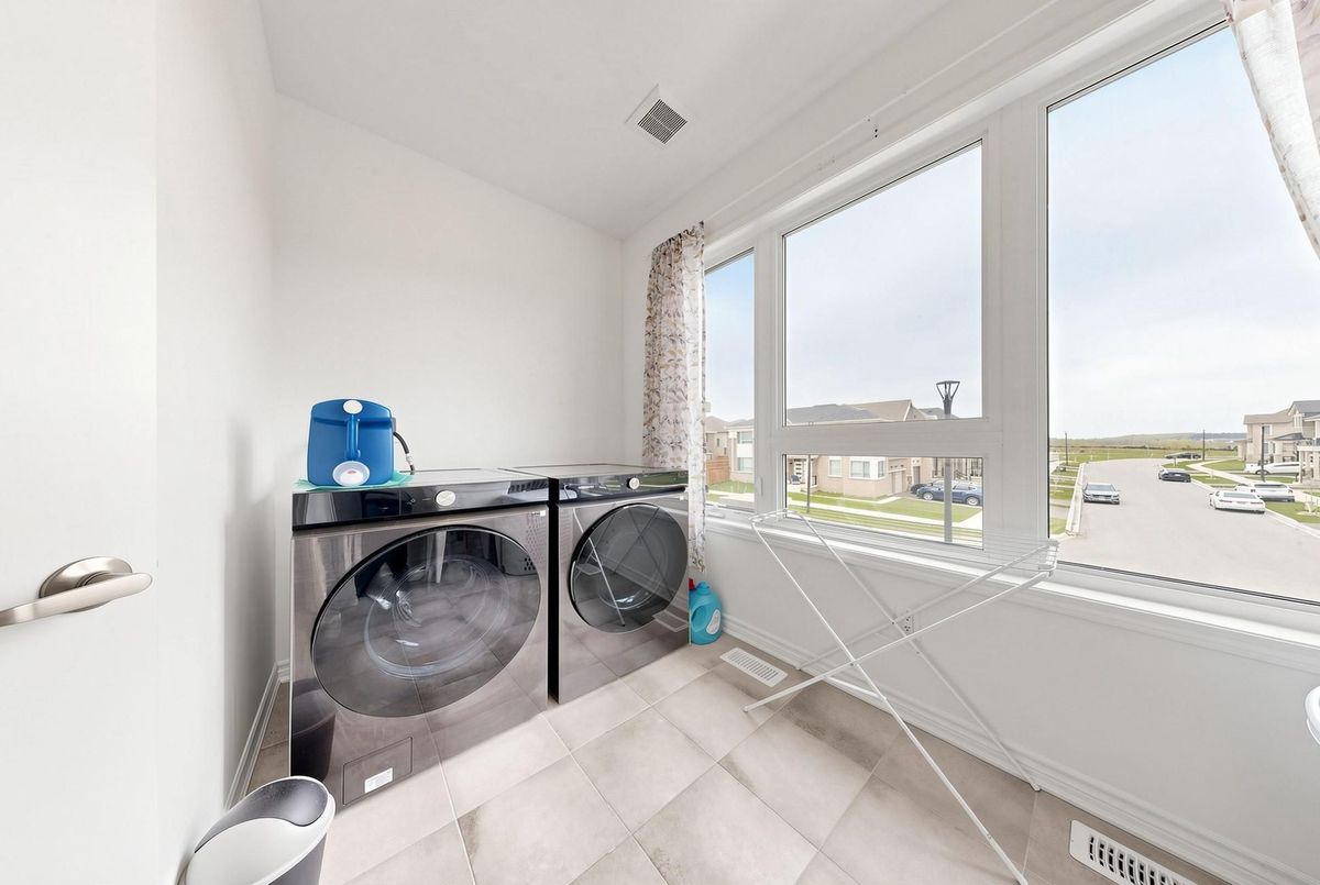 3089 Blazing Star Avenue Pickering 3089 Blazing Star Avenue Pickering
