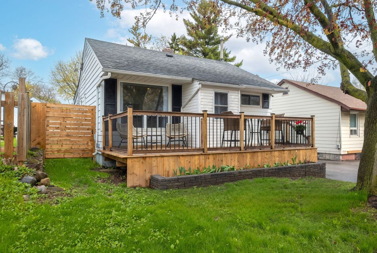 34 Maple Street Ajax 34 Maple Street Ajax