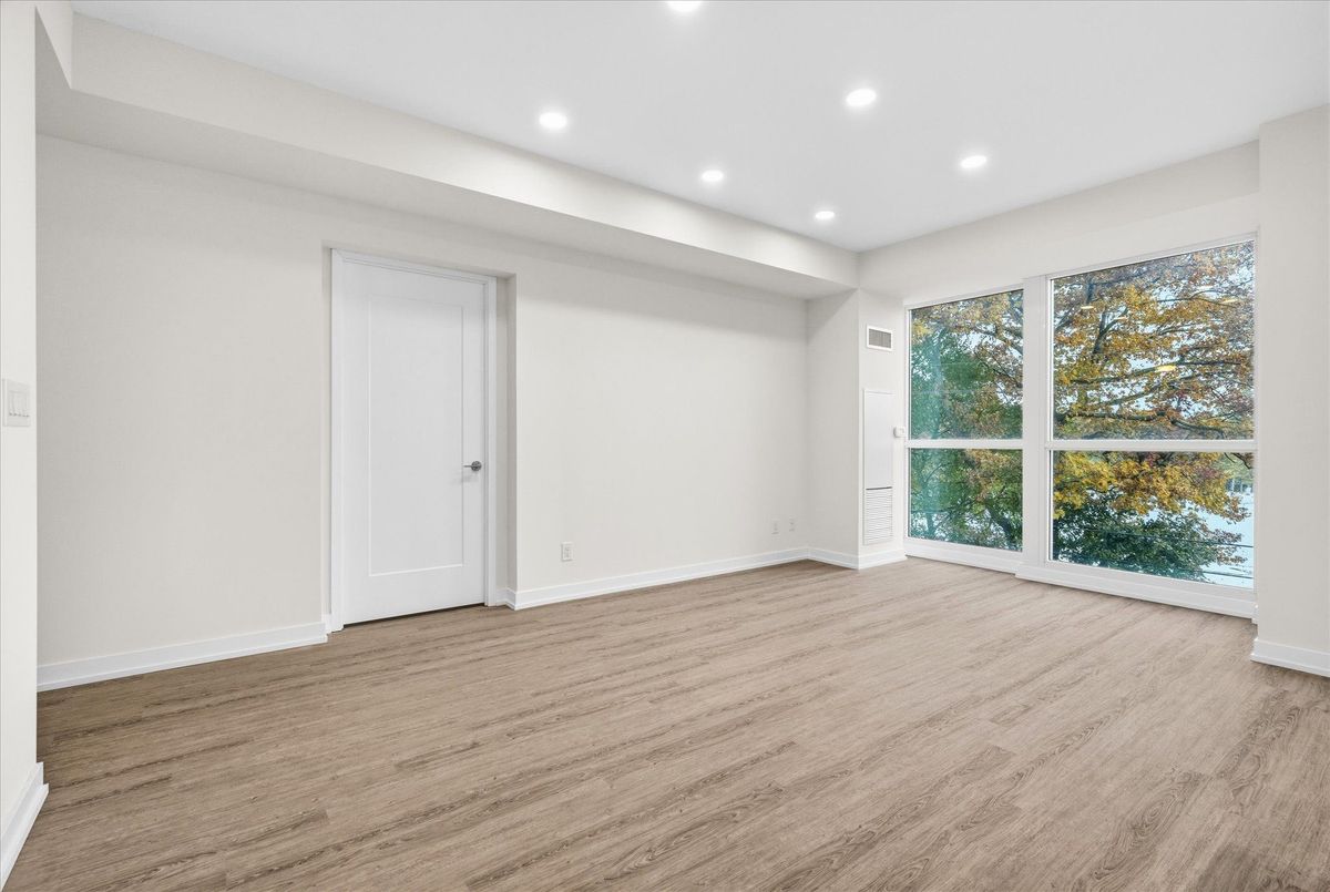 1350 Kingston Road Toronto 1350 Kingston Road Toronto