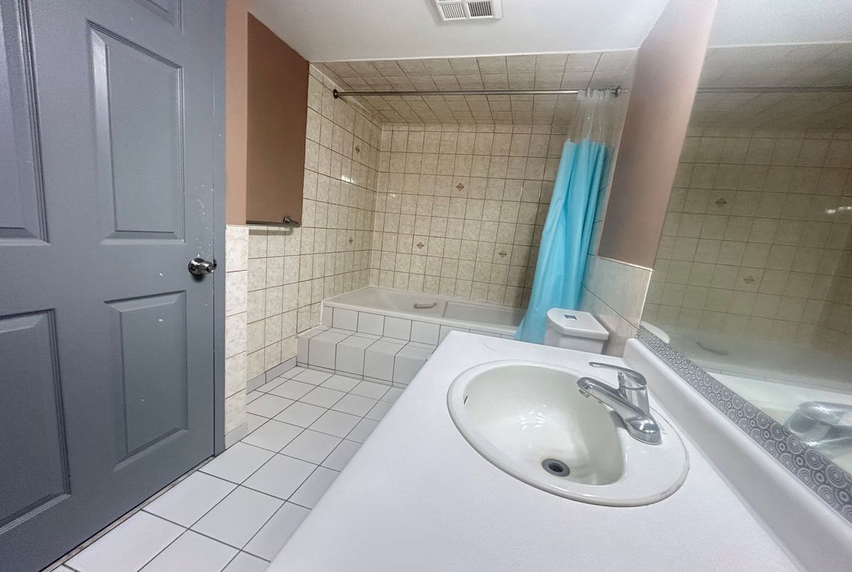 4725 Sheppard Avenue E Toronto 4725 Sheppard Avenue E Toronto