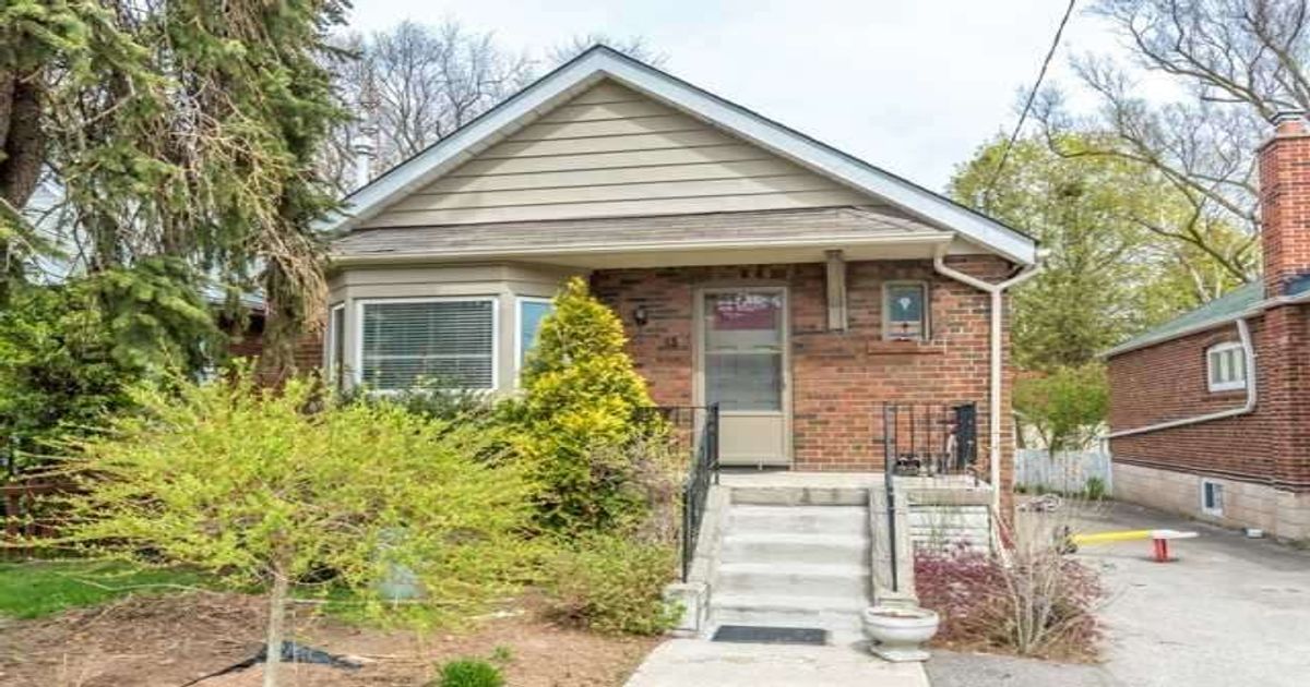 15 Valhalla Blvd Toronto