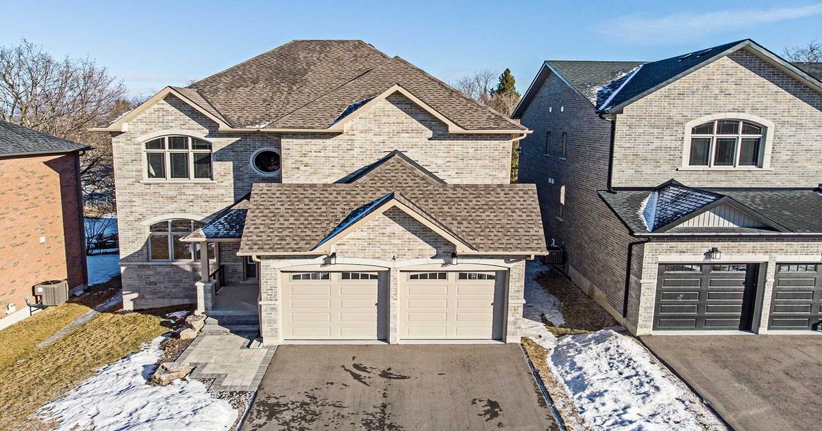 4 Grayson Rd Ajax