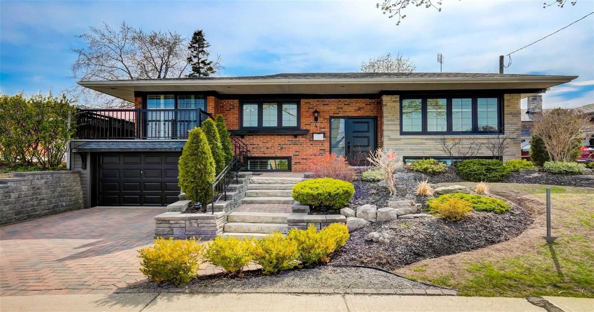 4 Medley Cres Toronto