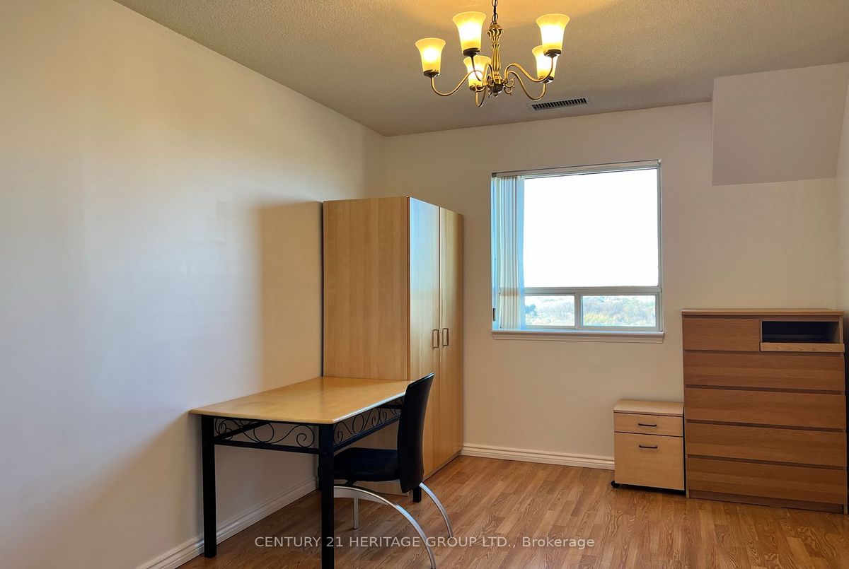 2466 Eglinton Ave E Toronto 2466 Eglinton Ave E Toronto