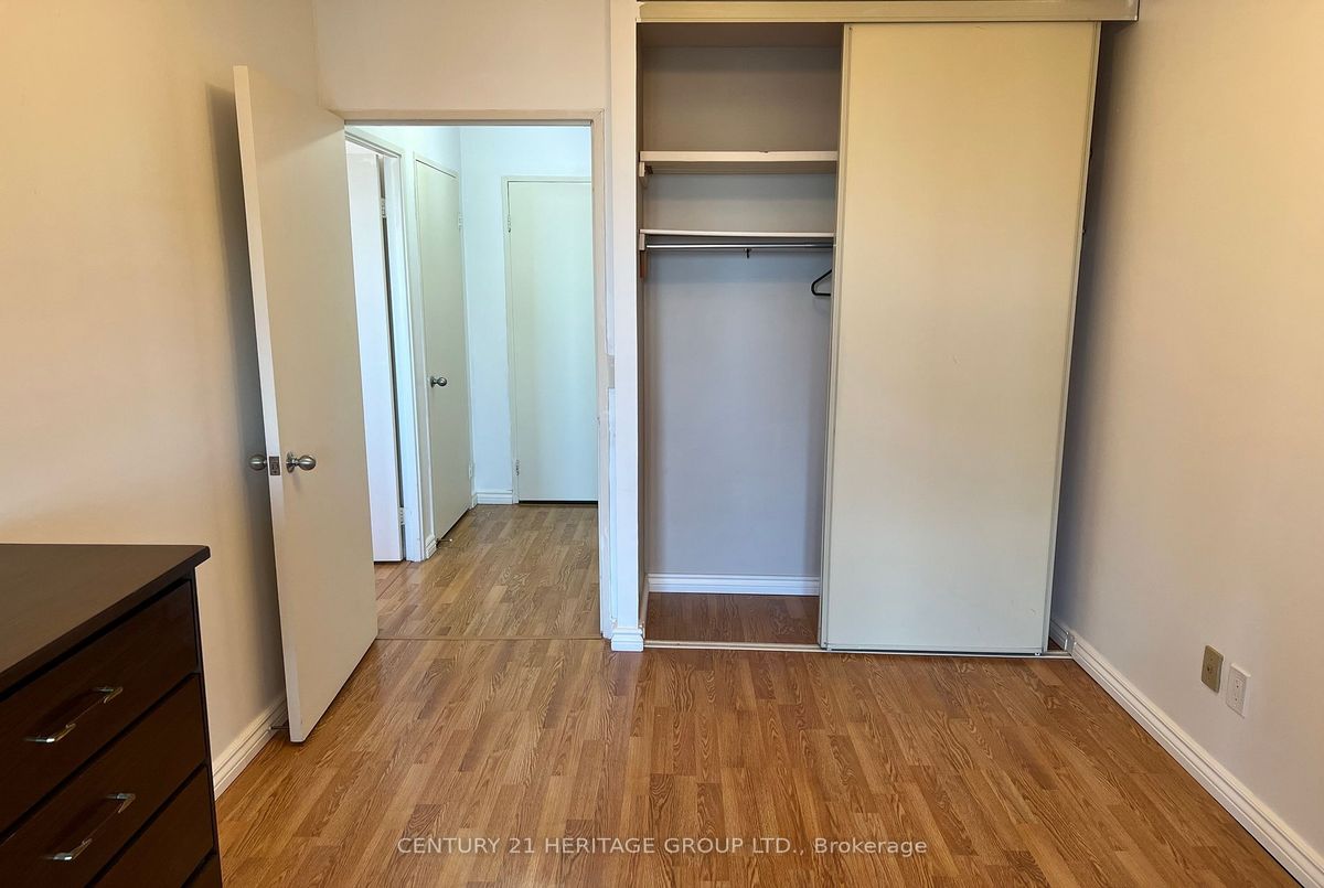 2466 Eglinton Ave E Toronto 2466 Eglinton Ave E Toronto