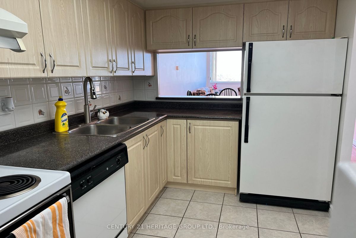 2466 Eglinton Ave E Toronto 2466 Eglinton Ave E Toronto