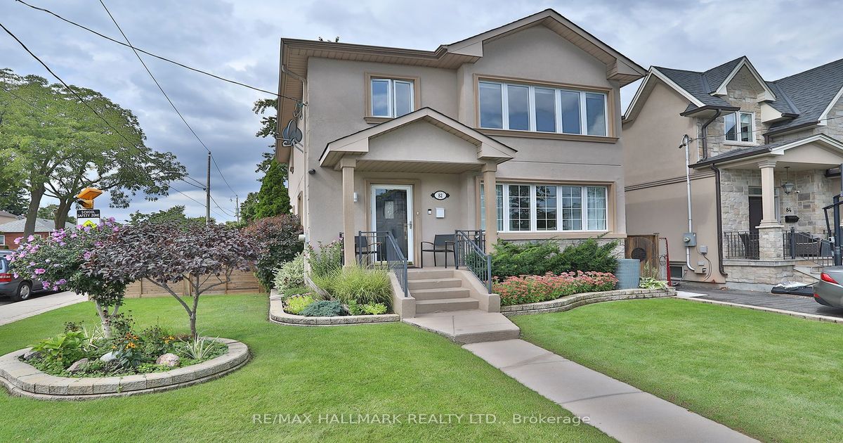 82 Lankin Blvd Toronto