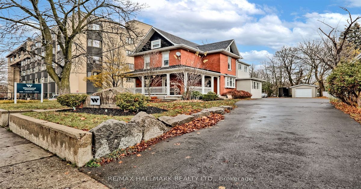15037 Yonge St Aurora