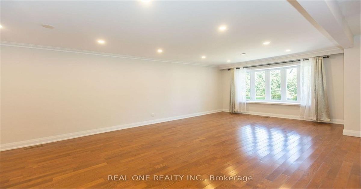 6 Albert Street Markham