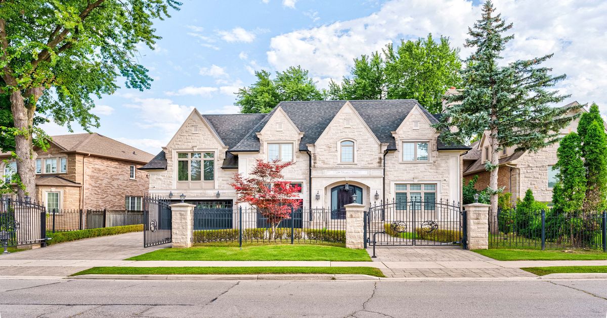 79 Denham Drive Richmond Hill