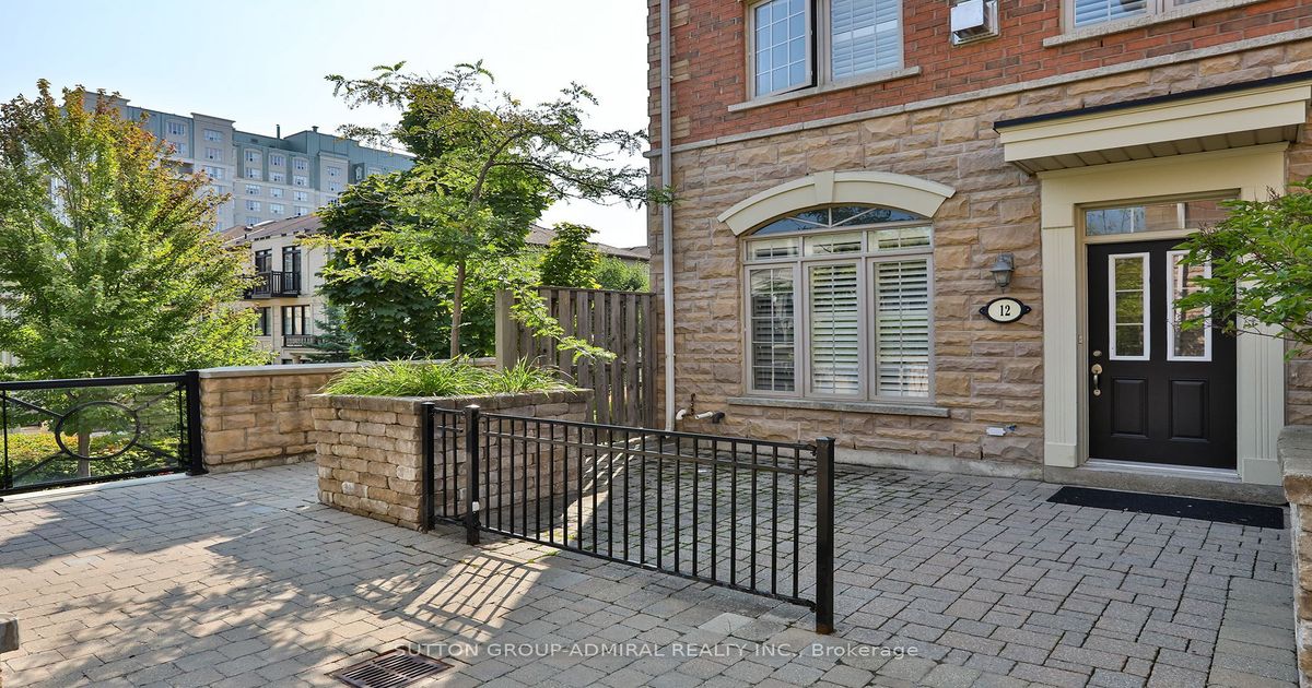 8 Brighton Place Vaughan