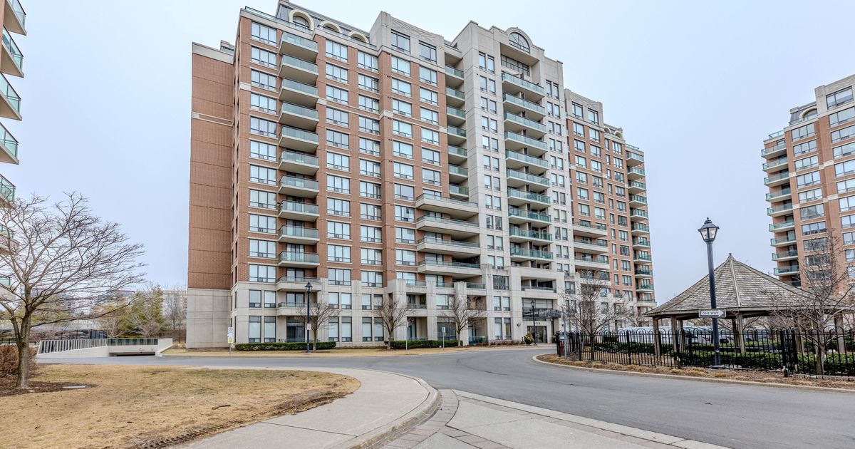 330 Red Maple Road Richmond Hill