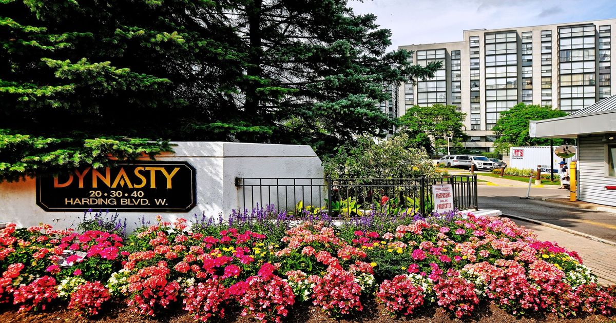 30 Harding Boulevard W Richmond Hill