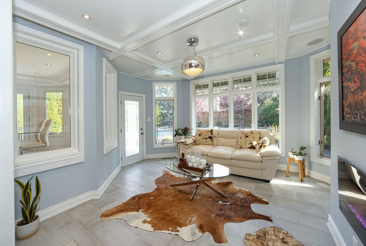 img-gallery