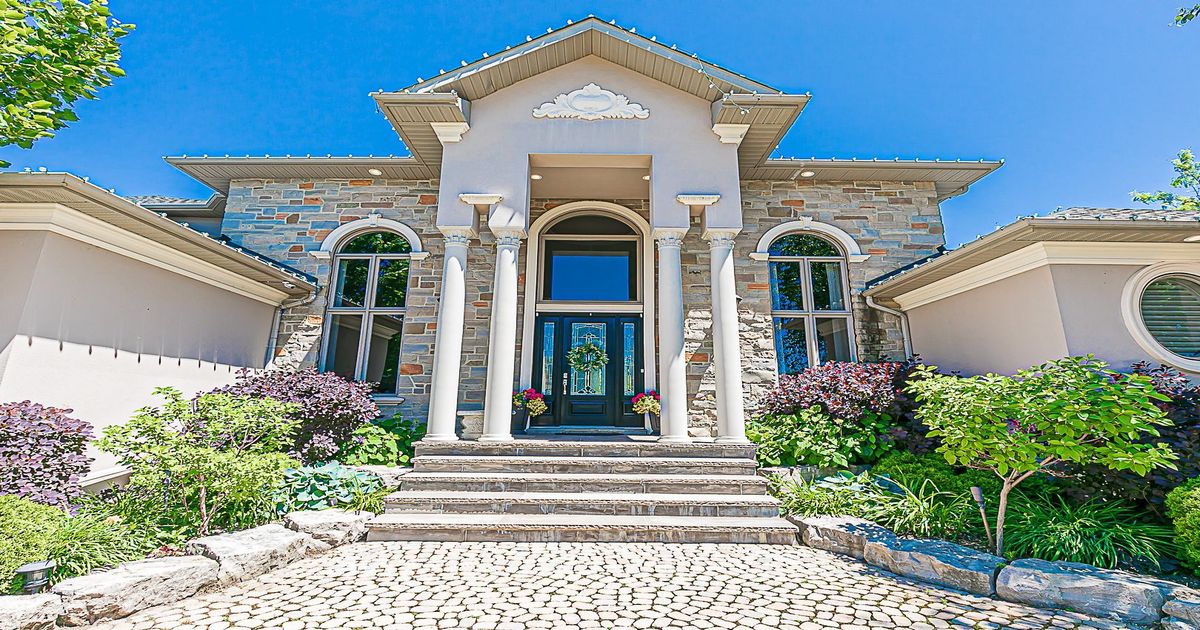 16 Lake Woods Drive Whitchurch-Stouffville
