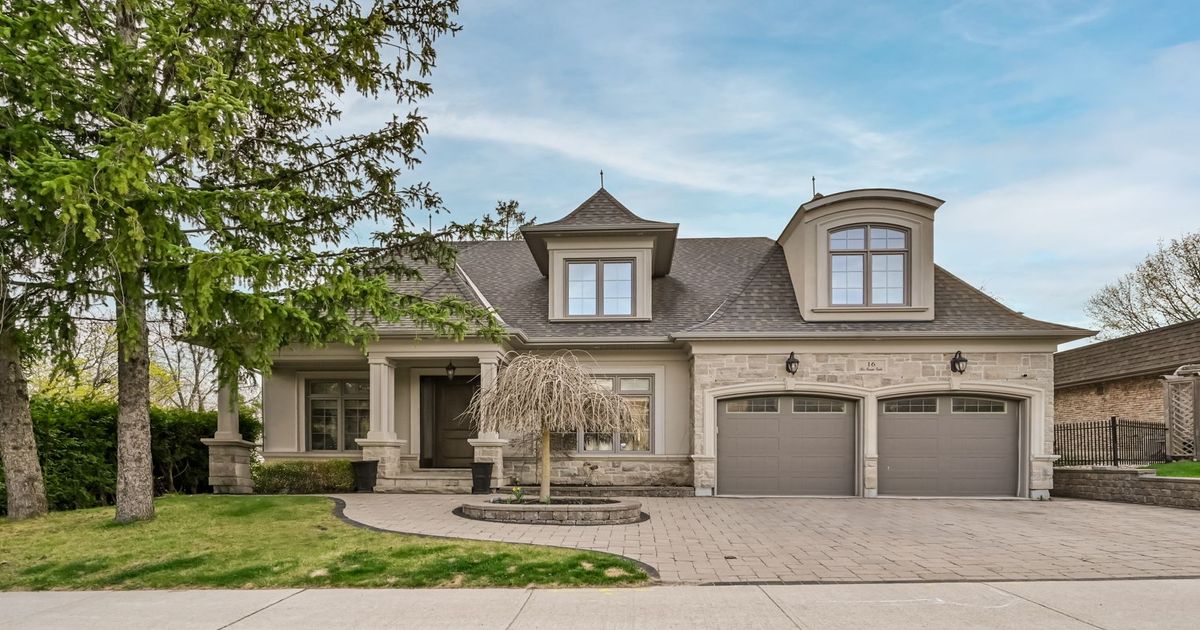 16 Sir Isaac Gate Markham