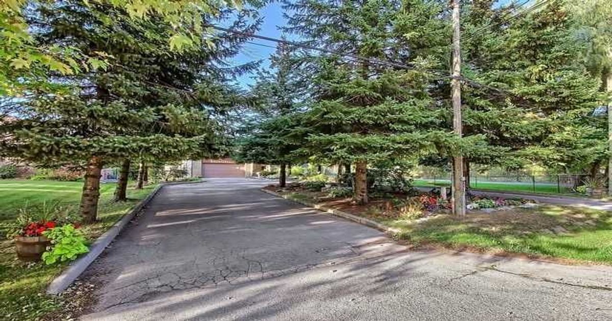 10 Maple Grove Avenue Richmond Hill