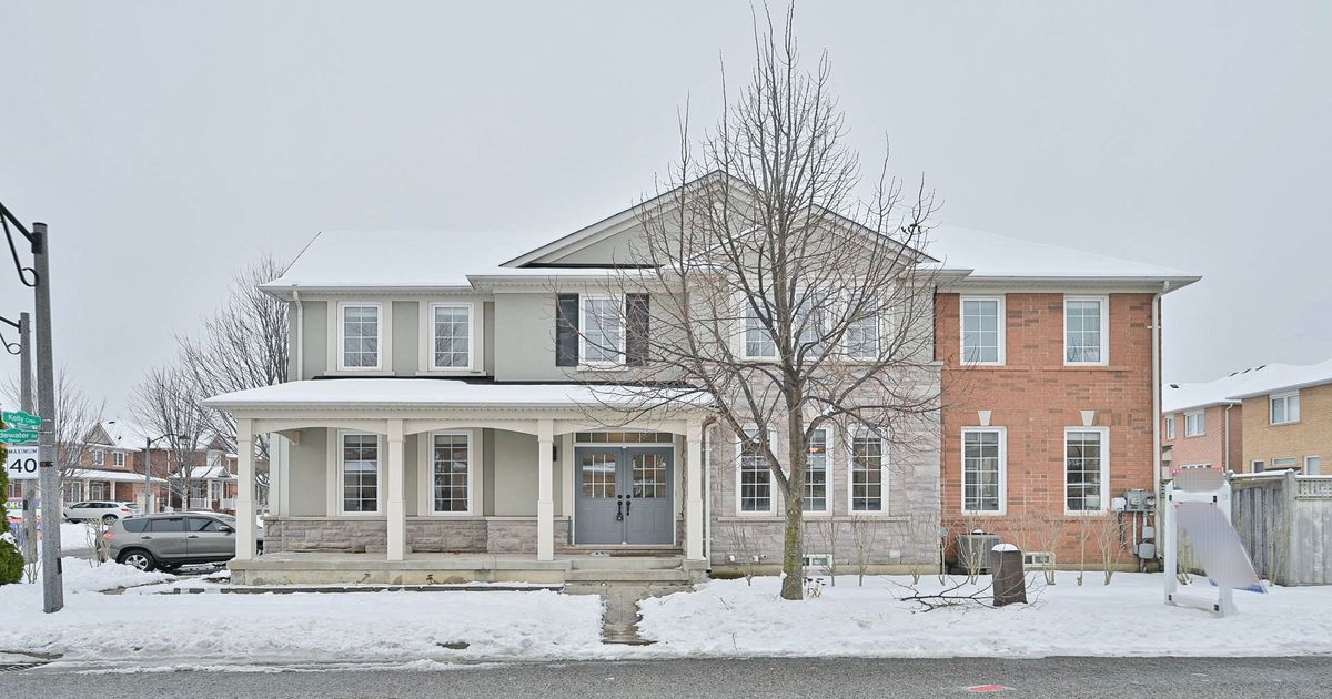 68 Kelly Crescent Markham
