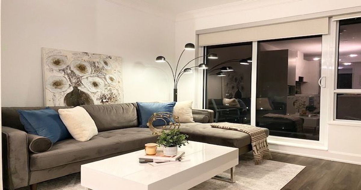 18 Water Walk Drive Markham