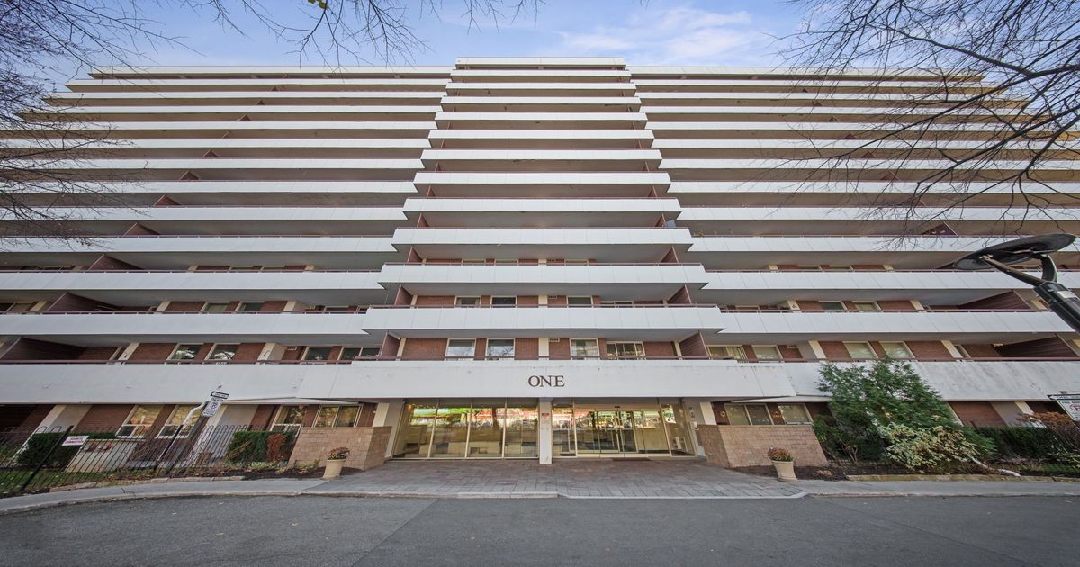 1 Royal Orchard Boulevard Markham