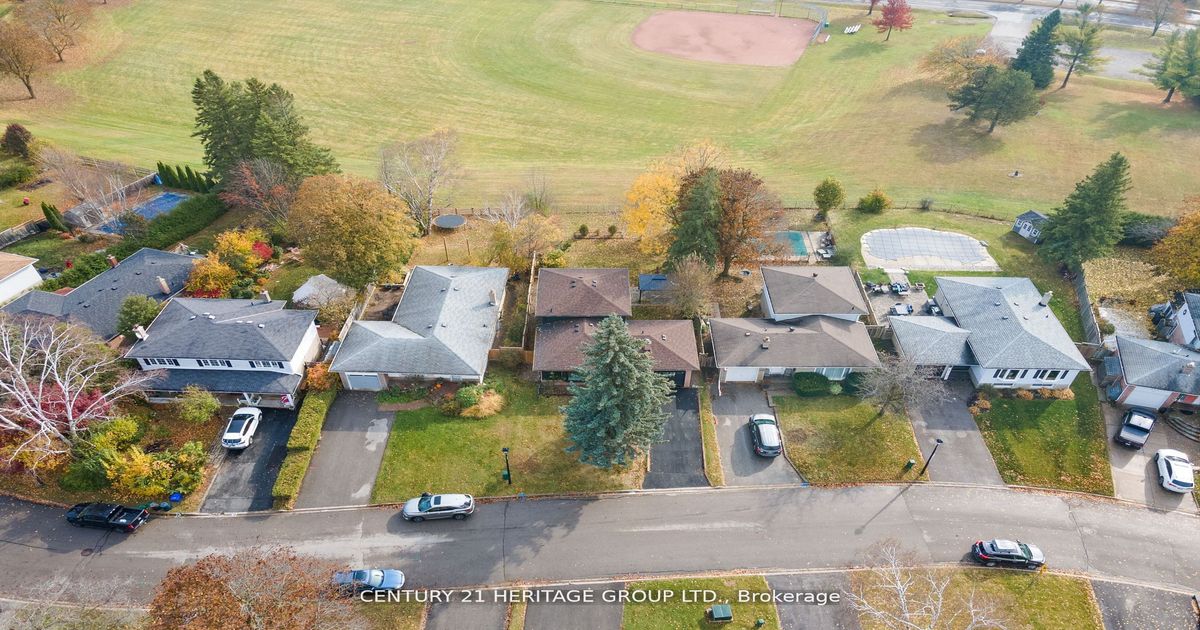 298 Roywood Crescent Newmarket